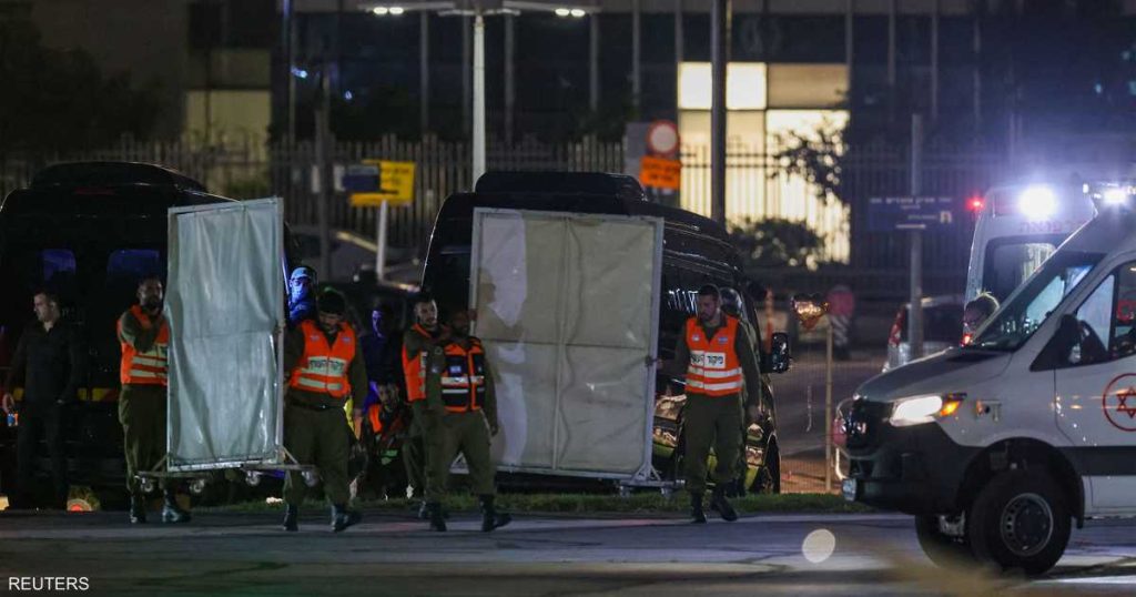 الرهائن المفرج عنهم من جانب حماس يصلون إسرائيل