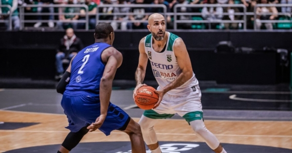 موجز الصباح: بالوتيلي يخدع الموت، الونسو بديل انشيلوتي ودعم استثنائي لغافي من لابورتا وبيدري، ديوكوفيتش يواصل التألق، فوز صعب للحكمة على ميروبا