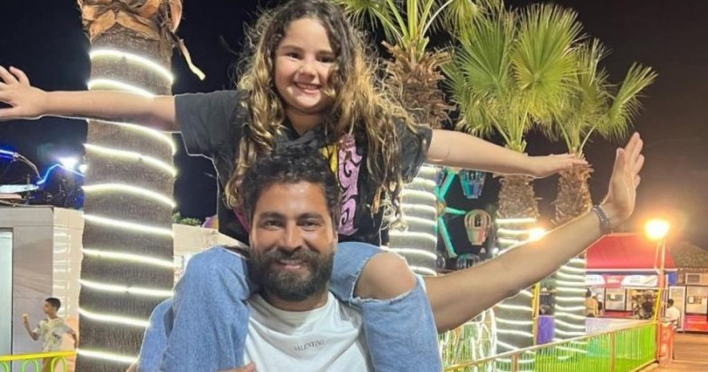 بالصورة- معتصم النهار يقضي أوقاتاً جميلة مع إبنته والجمهور يعلق