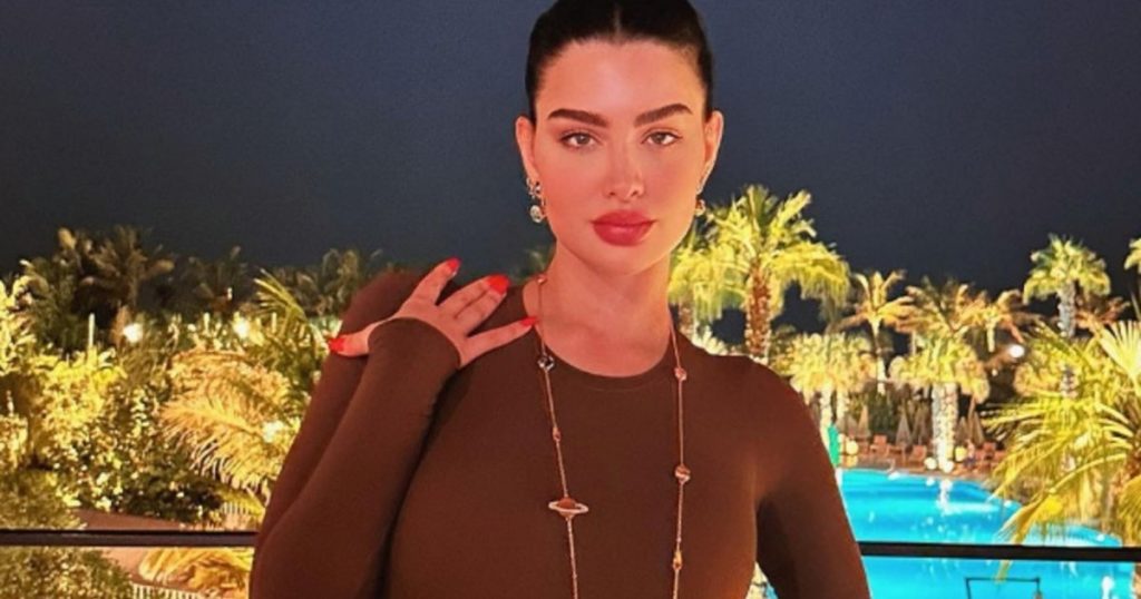 بالصور- روان بن حسين تتالق في نهائيات الفورمولا 1 في أبوظبي..وهذا هو الفريق الذي تشجعه