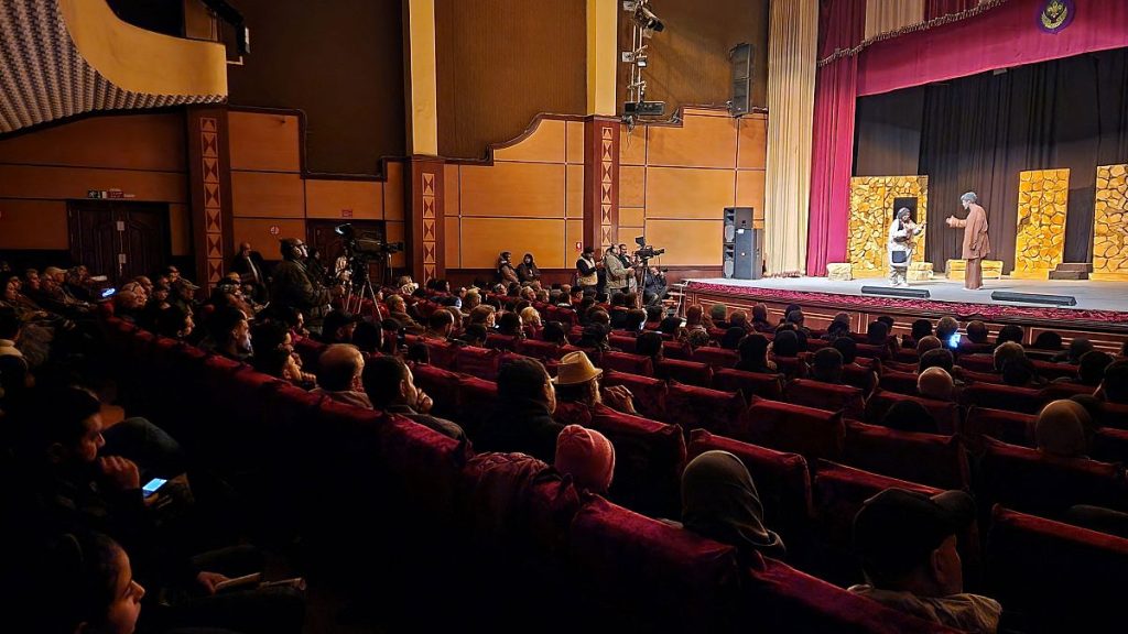 بعد 15 عامًا من الغياب.. المهرجان الوطني للفنون المسرحية يُحيى من جديد في ليبيا