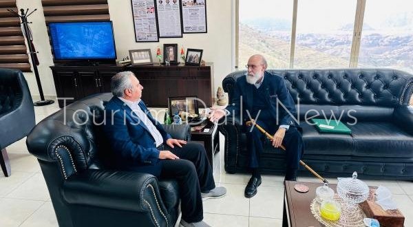 رئيس مفوضي البترا والسفير البرازيلي يبحثان التعاون السياحي