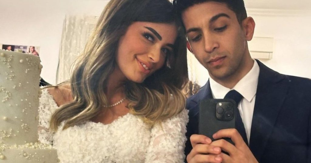 ليلى أحمد زاهر وهشام جمال يحتفلان بإرتباطهما رسمياً بحفل عائلي- بالصور