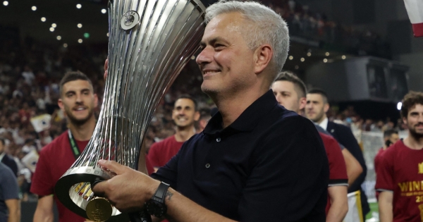 بعد إقالته.. ما هي أفضل لحظات مورينيو مع روما؟