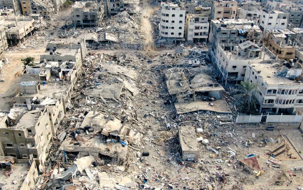 باحث فرنسي يحذر إسرائيل وحلفاءها من خطورة حرب غزة على مصالحهم