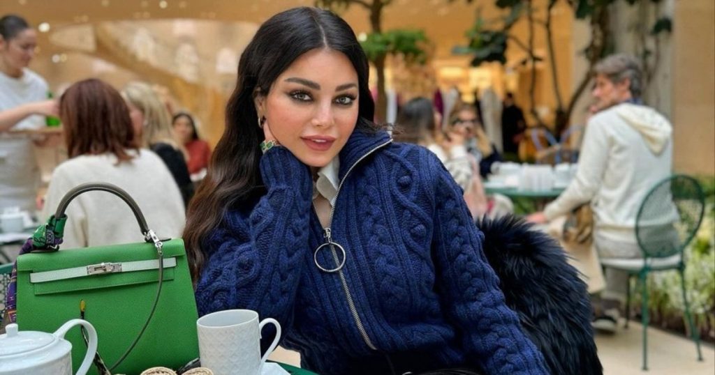 حقيبة هيفا وهبي من الأعلى سعراً في الأسواق.. إليكم كم بلغ الرقم!
