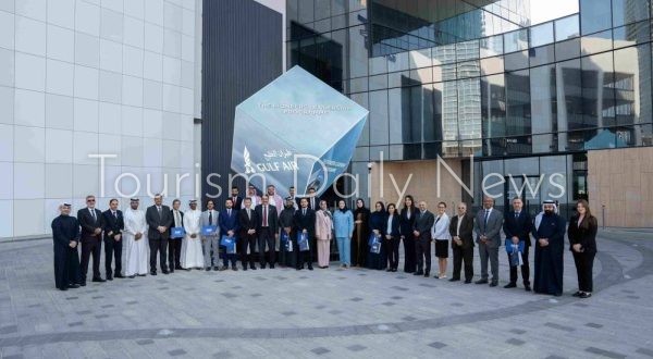 طيران الخليج تحتفي بتخريج الدفعة الثانية من برنامج تطوير القيادة “الرواد”