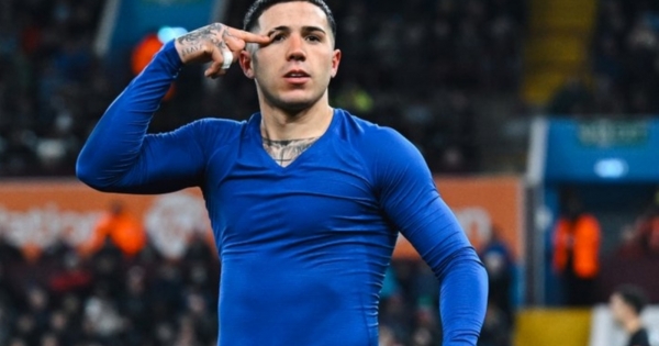 كأس الاتحاد الانكليزي: تشيلسي يلتهم استون بثلاثية لتنتعش آمال بوتشيتينيو