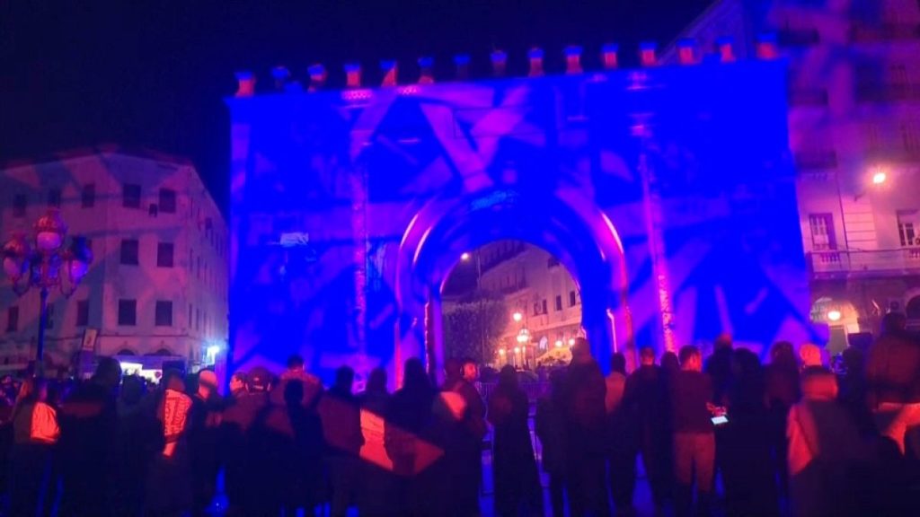 مهرجان “مدينة الأضواء” في تونس.. يزيّن ليالي رمضان ويحتفي بالمعالم الأثرية