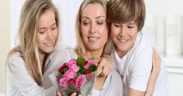 عيد الأم.. بين تكريمها وأغنيات وأفلام خلدتها والرأفة بمن فقدها