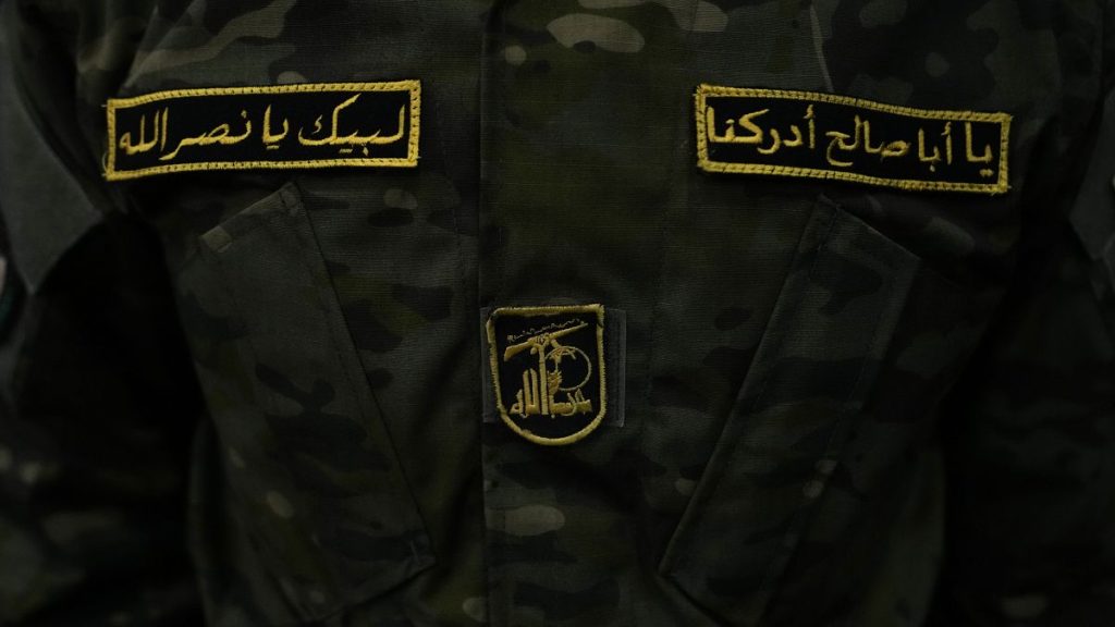 مقتل ثلاثة عناصر من حزب الله بينهم قيادي ميداني كبير في غارة إسرائيلية على جنوب لبنان