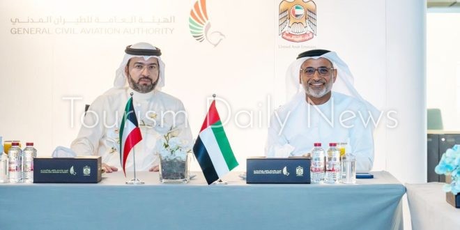 الإمارات والكويت تبحثان تعزيز أوجه التعاون المشترك في مجال الطيران المدني