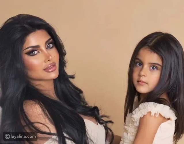 ابنة ملكة كابلي تدهش الجمهور بتطابق ملامحها مع والدتها