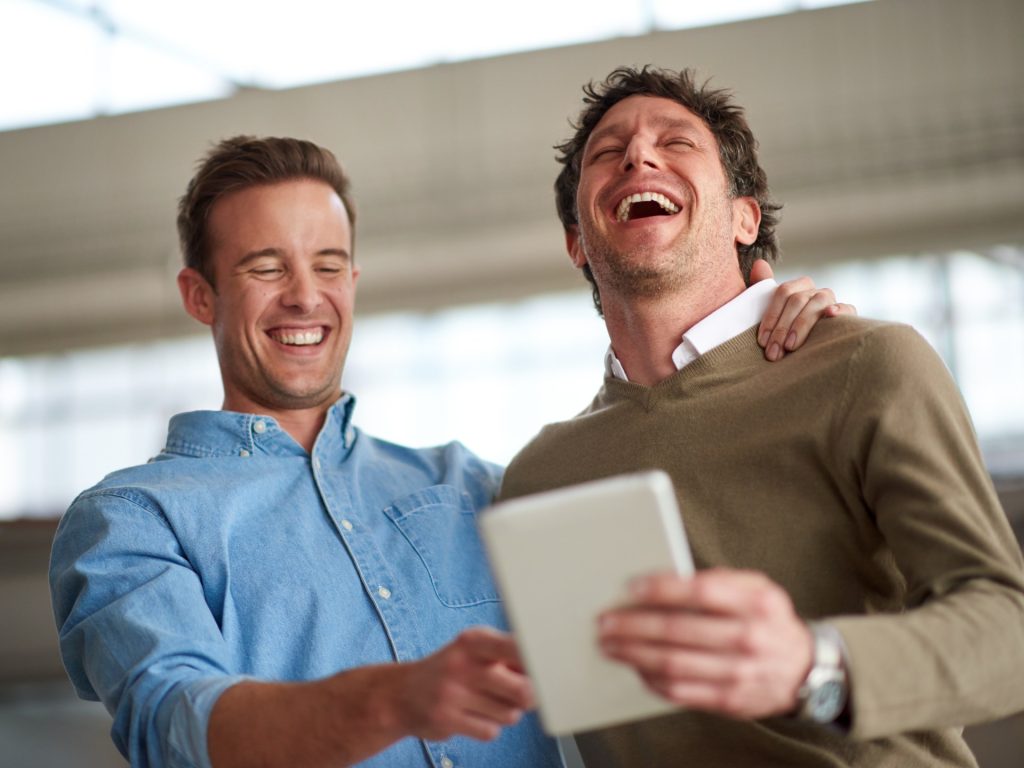 باحثة ألمانية: الضحك قد يكون وسيلة علاجية