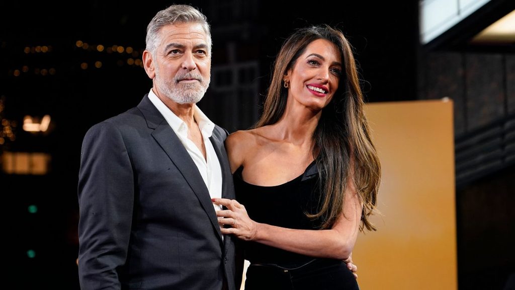 اتصل بالبيت الأبيض.. جورج كلوني خائف على زوجته أمل بعد الحديث عن عقوبات على “الجنائية الدولية”