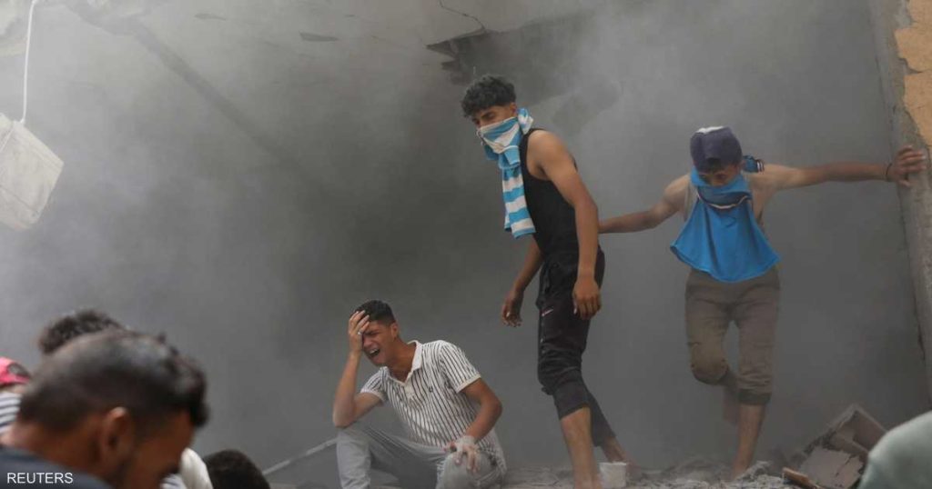 قتيلان و13 جريحا بغارات إسرائيلية على حي الزرقا شمالي غزة