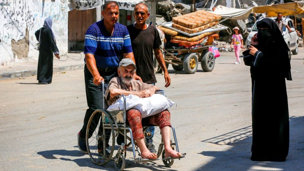 حرب غزة: عشرات القتلى جراء القصف الإسرائيلي وبلينكن يتحدث عن الفرصة الاخيرة لصفقة تبادل