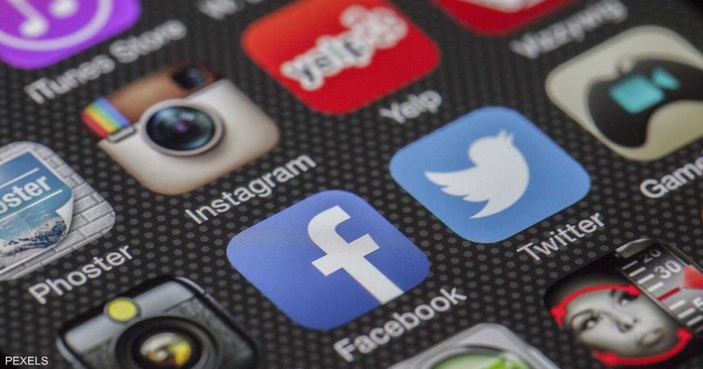 تحرك خليجي قوي في مواجهة “الذباب الإلكتروني”