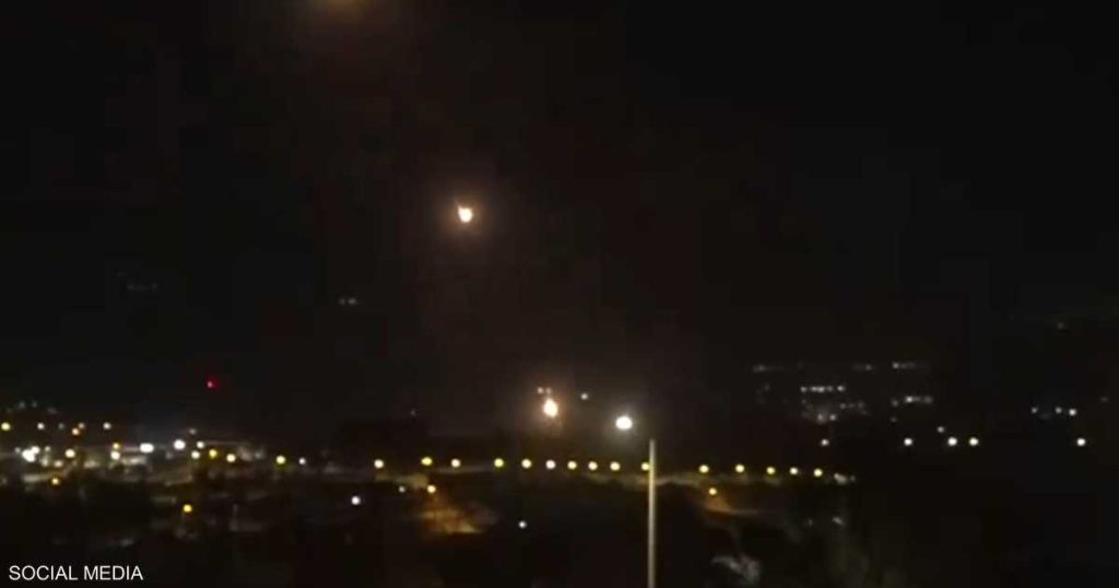 بالفيديو: “حزب الله” يستهدف كريات شمونة بصواريخ “فلق”