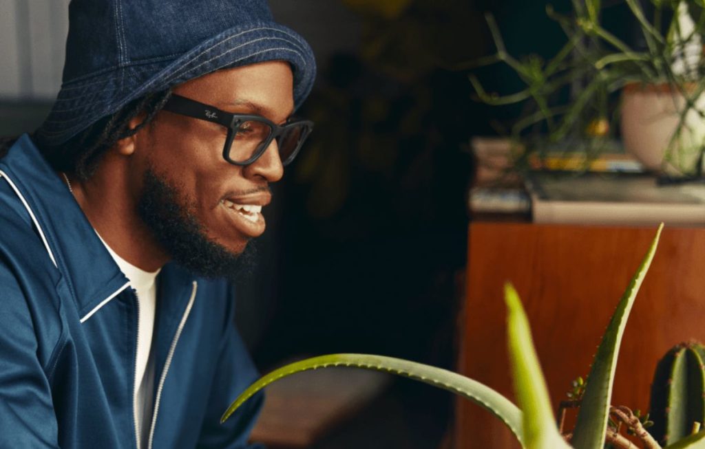 ميتا تعلن مزايا ذكاء اصطناعي جديدة لنظارة Ray-Ban