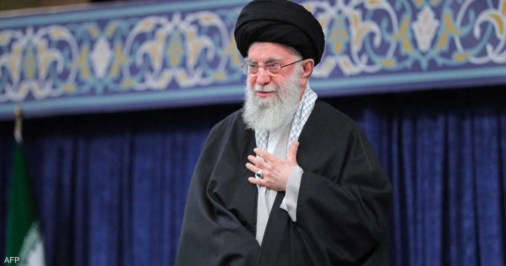 الأولى منذ 5 سنوات.. علي خامنئي يؤم صلاة الجمعة