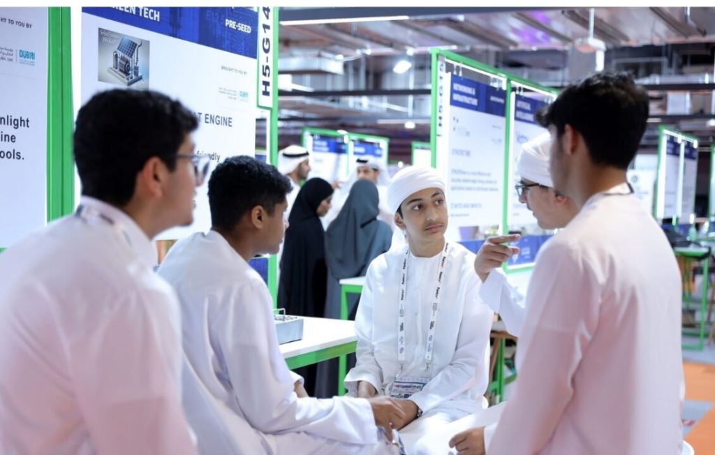 “رايز إيه آي” و “داينو تك” مشاريع رقمية مبتكرة من الطلاب الإماراتيين عُرضت في إكسباند نورث ستار
