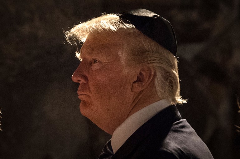 US President Donald Trump visits the Yad Vashem Holocaust Memorial museum, commemorating the six million Jews killed by the Nazis during World War II, on May 23, 2017, in Jerusalem. (Photo by MANDEL NGAN / AFP)