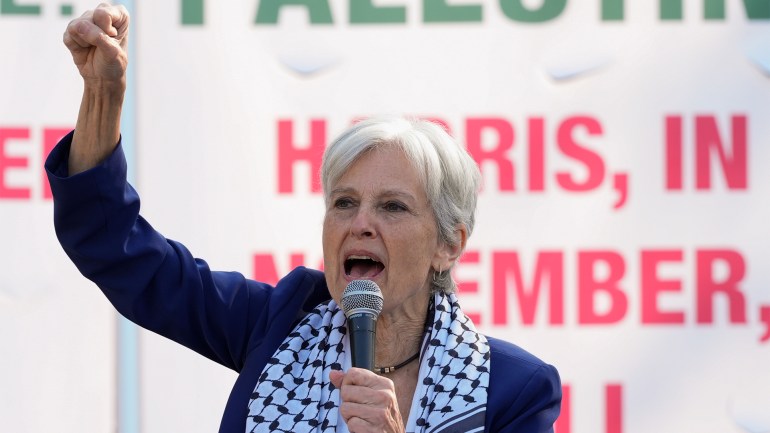 مرشحة حزب الخضر جيل ستاين Election 2024 DNC Green Party presidential candidate Jill Stein speaks during a rally at Union Park during the Democratic National Convention Wednesday, Aug. 21, 2024, in Chicago. (AP Photo/Alex Brandon)