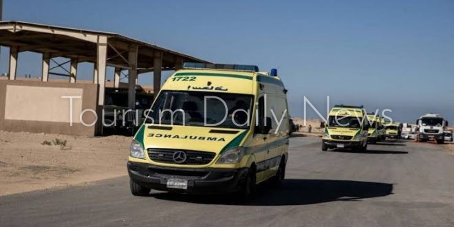 إصابة 41 شخصاً بينهم سياح روس في انقلاب حافلة برأس سدر