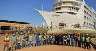 شركة المقاولون العرب ترفع عمر الخيام أكبر الفنادق العائمة ببحيرة ناصر