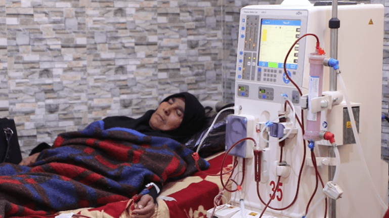 توقف مشافي بسبب قلة الدعم، وكارثة تهدد مرضى غسيل الكلى
