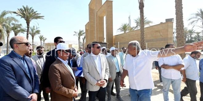 وزير الإسكان يتفقد مكونات مشروع حدائق “تلال الفسطاط”