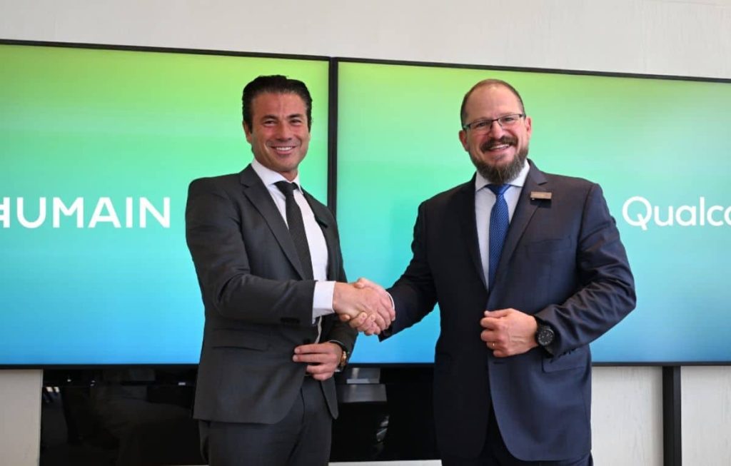 “هيوماين” و”كوالكوم” تتعاونان لإطلاق أول منظومة هجينة للذكاء الاصطناعي في السعودية