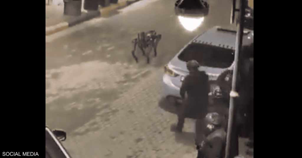 فيديو.. روبوت يشارك في “عملية الرمثا” الأمنية في الأردن