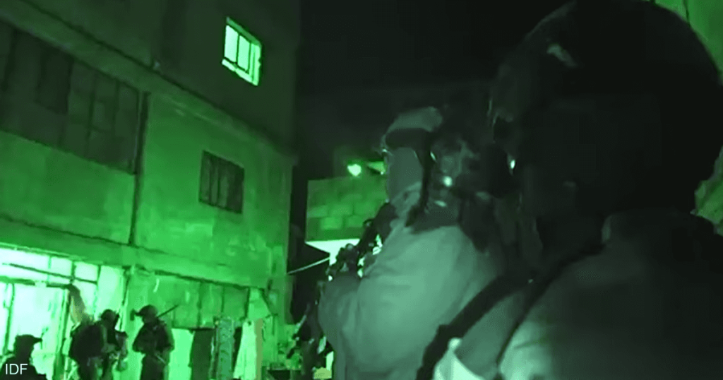 الجيش الإسرائيلي ينشر فيديو للحظة اقتحام بيت جن بريف دمشق