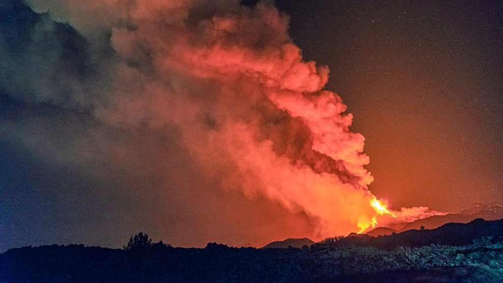 الاضطرابات البركانية من أكبر التهديدات للسفر الجوي فهل تغير التوقعات الجديدة ذلك؟