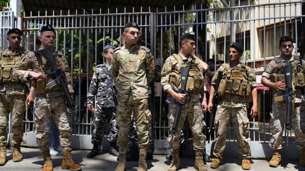 تطور قضائي في قضية هنيبال القذافي بعد خفض الكفالة وإلغاء منع السفر.. متى يغادر لبنان؟