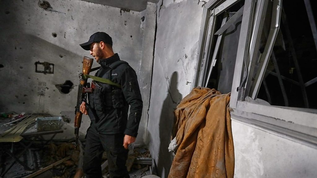 وزارة الدفاع السورية تعثر على أجهزة صاروخية بدائية وتؤكد ملاحقة المسؤولين عن هجوم المزة