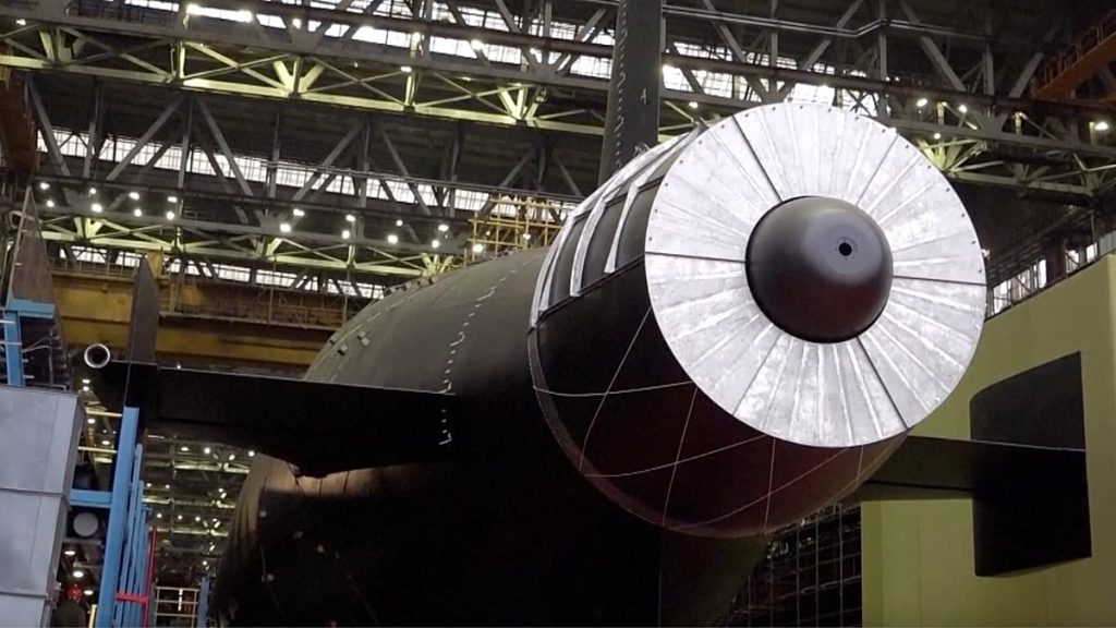 فيديو. روسيا تدشن غواصة نووية جديدة باسم “خاباروفسك”