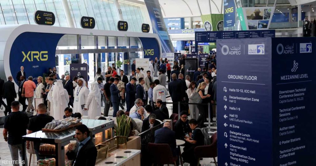 “أديبك 2025” يختتم أعماله بصفقات قيمتها 46 مليار دولار