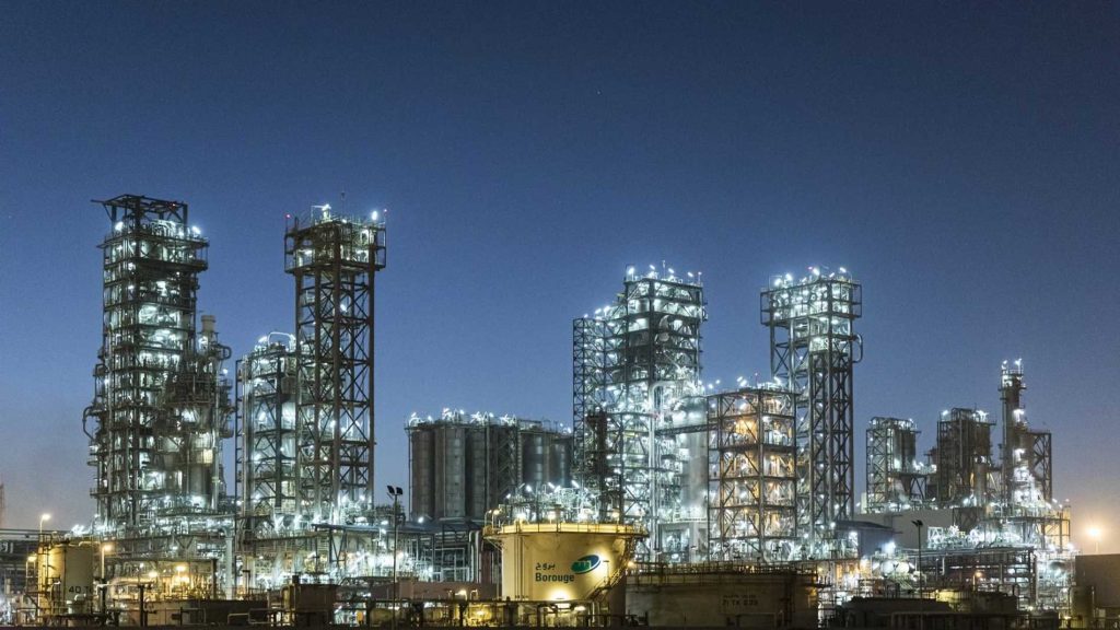 "بروج" تزوّد "روكس موتور" بمنتجات لتصنيع سيارة دفع رباعي