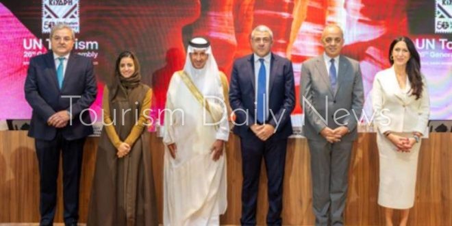 كيفية توظيف الذكاء الاصطناعي في صناعة السياحة والتحولات الرقمية المتسارعة