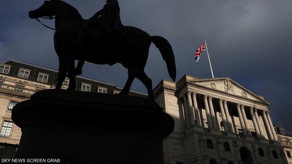 هل يُسبب الذكاء الاصطناعي أزمة ديون عالمية؟