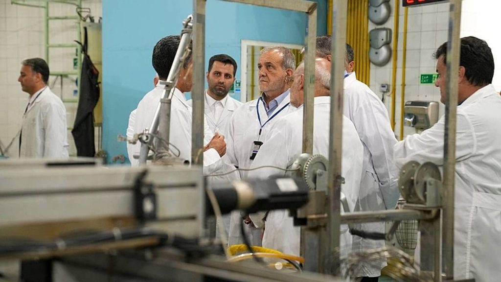 من ما قبل القصف وصولًا إلى المواجهة.. الكواليس الكاملة للحرب بين إيران وإسرائيل