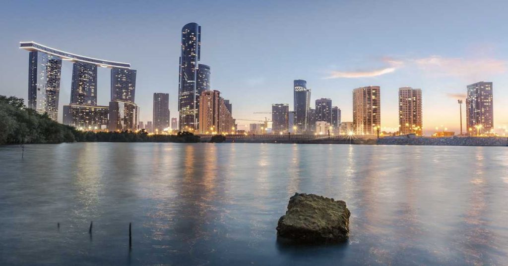 أبوظبي تطلق مجمعاً للتقنيات المالية والتأمين والأصول الرقمية