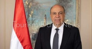 الدكتور سامح الحفني وزير الطيران المدني