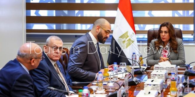 البيئة والاتصالات تناقشان تطوير ورقمنة منظومة دراسات تقييم الأثر البيئى