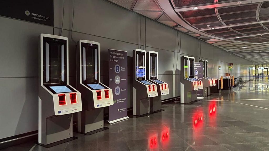 توسع تطبيق نظام “إي إي إس”: رابطة السفر تدعو لاعتماد تدابير احتياطية لتقليل التأخير