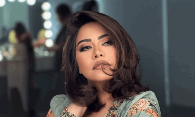 حورية فرغلي تنشر صورة لـ شيرين عبد الوهاب من المستشفى