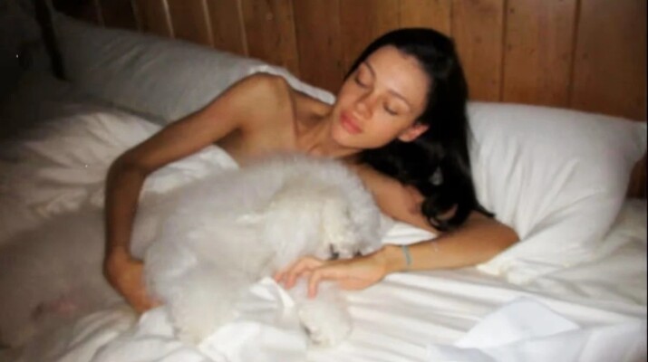 رغم الخلافات العائلية.. نيكولا بيلتز تنشر فيديو حميماً يجمعها بـ بروكلين بيكهام!